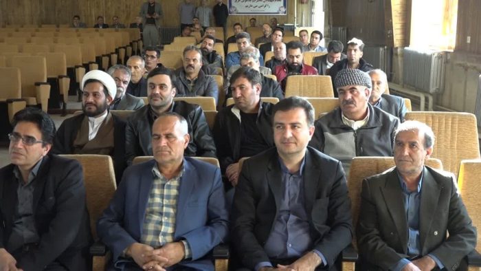 کمک ۹ میلیارد ریالی خیرین تکابی به جشن گلریزان کمک ۹ میلیارد ریالی خیرین تکابی به جشن گلریزان