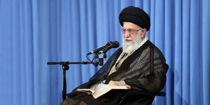 توصیه های حضرت آیتالله العظمی خامنهای به حوزه علمیه قم توصیه های حضرت آیتالله العظمی خامنهای به حوزه علمیه قم