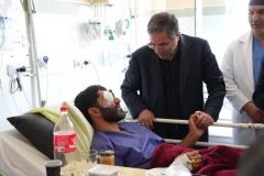 عیادت استاندار آذربایجان‌غربی از مجروحان تجاوز رژیم صهیونیستی در ارومیه