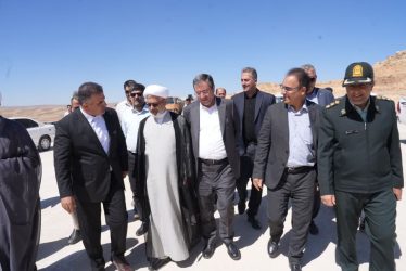 اجرای عملیات آسفالت در ۴ کیلومتر از محور شاهین‌دژ – تکاب