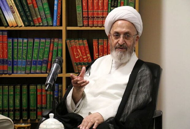 اهانت به مقام معظم رهبری نشانه درماندگی دشمن است اهانت به مقام معظم رهبری نشانه درماندگی دشمن است
