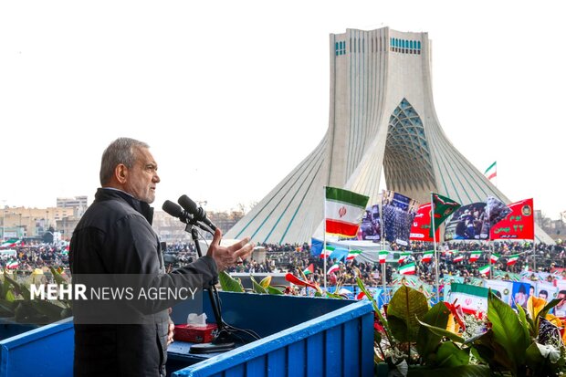 پزشکیان: دشمنان خواب ایران ضعیف را به گور خواهند برد