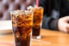 ۱۳ درصد افزایش خطر ابتلا به دیابت با یک لیوان نوشابه