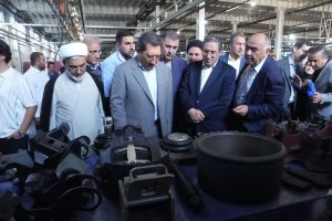 بازدید وزیر صمت، استاندار آذربایجان غربی، حجت الاسلام میرزائی از واحد تولید تریلر، مخازن فلزی و قطعات زیربندی در ارومیه