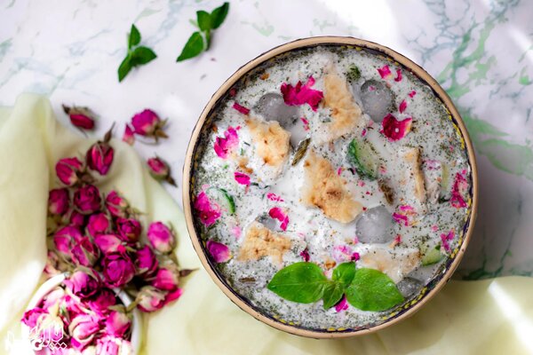 معجونی برای رفع عطش، کنترل وزن و تقویت خلقوخو معجونی برای رفع عطش، کنترل وزن و تقویت خلقوخو