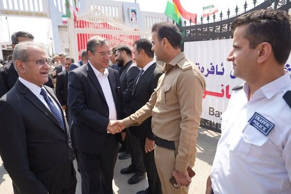 سفر استاندار آذربایجان غربی به عراق جهت رایزنی تسهیل ترددزائران اربعین سفر استاندار آذربایجان غربی به عراق جهت رایزنی تسهیل ترددزائران اربعین