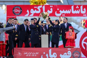 جشن قهرمانی تراکتور در تبریز