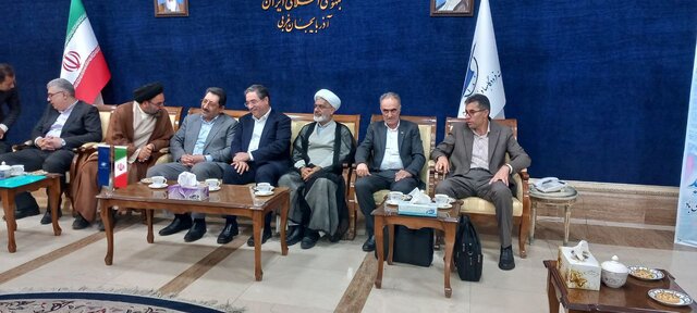 سفر وزیر صنعت معدن و تجارت به آذربایجان غربی با همراهی حجت الاسلام میرزائی سفر وزیر صنعت معدن و تجارت به آذربایجان غربی با همراهی حجت الاسلام میرزائی