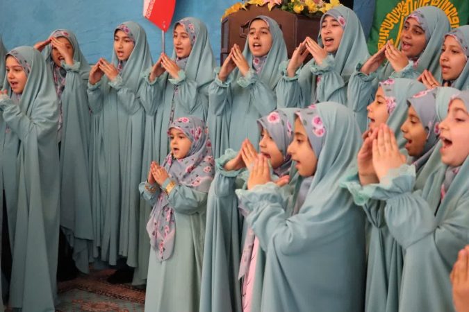 جشن «دخترم افتخار ایران» در شهر تکاب برگزار شد.