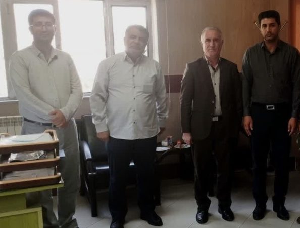 آیین تکریم و معارفه رابط هسته گزینش دانشگاه در شبکه بهداشت و درمان شهرستان برگزار شد