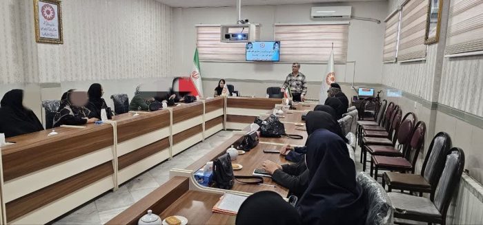 برگزاری جلسه آموزشی رویکرد نوین HIV و هپاتیت C برای زنان سرپرست خانوار در شاهین دژ