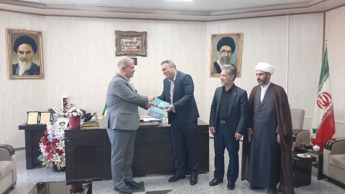 رئیس دانشگاه آزاد اسلامی واحد شاهین دژ معرفی شد