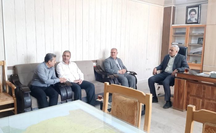 جلسه بررسی مسائل و مشکلات جایگاههای سوخت شهرستان شاهین دژ جلسه بررسی مسائل و مشکلات جایگاههای سوخت شهرستان شاهین دژ