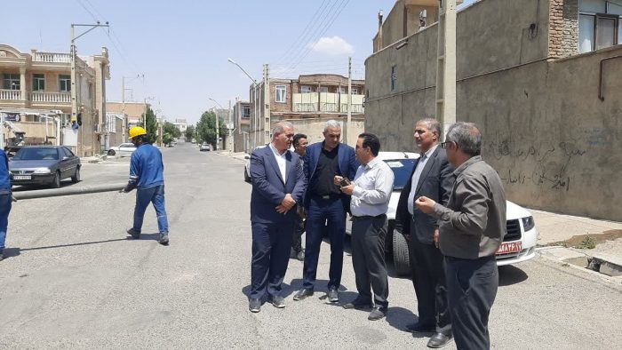 بازدید فرماندار شهرستان شاهین دژ از اداره برق این شهرستان بازدید فرماندار شهرستان شاهین دژ از اداره برق این شهرستان