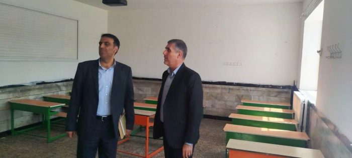 بازدید ناظر استانی از مانور بازگشایی مدارس شاهین دژ بازدید ناظر استانی از مانور بازگشایی مدارس شاهین دژ