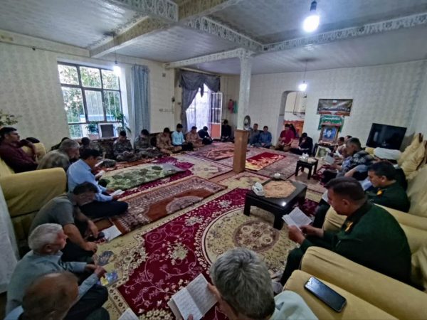 یادواره خانگی شهید محمدرضا رستمیان برگزار گردید. یادواره خانگی شهید محمدرضا رستمیان برگزار گردید.