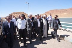 بازدید استاندار آذربایجان‌غربی و حجت الاسلام والمسلمین میرزایی از سد الغدیر شهرستان تکاب