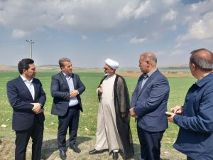 بازدید حجت الاسلام میرزائی از محل های پیشنهادی جهت سرمایه گذاری در شهرستان شاهین دژ